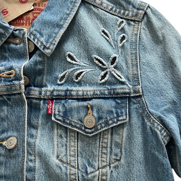 Levi’s Floral Laser Cut Out Trucker Jacket - Picture 3 of 12